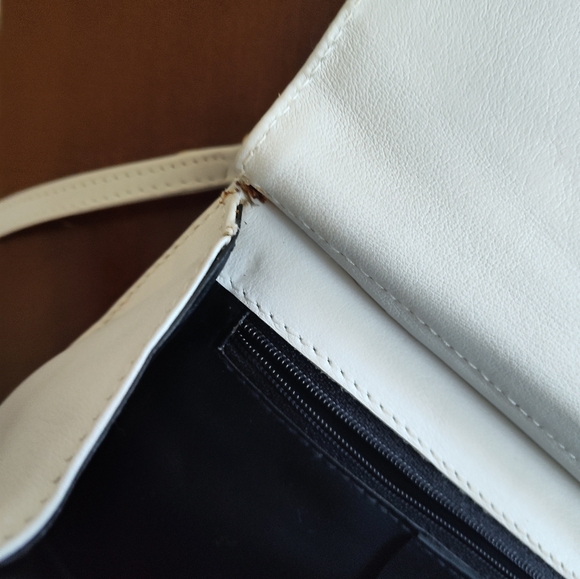 BALPRI Spain Leather Bag - Picture 12 of 13